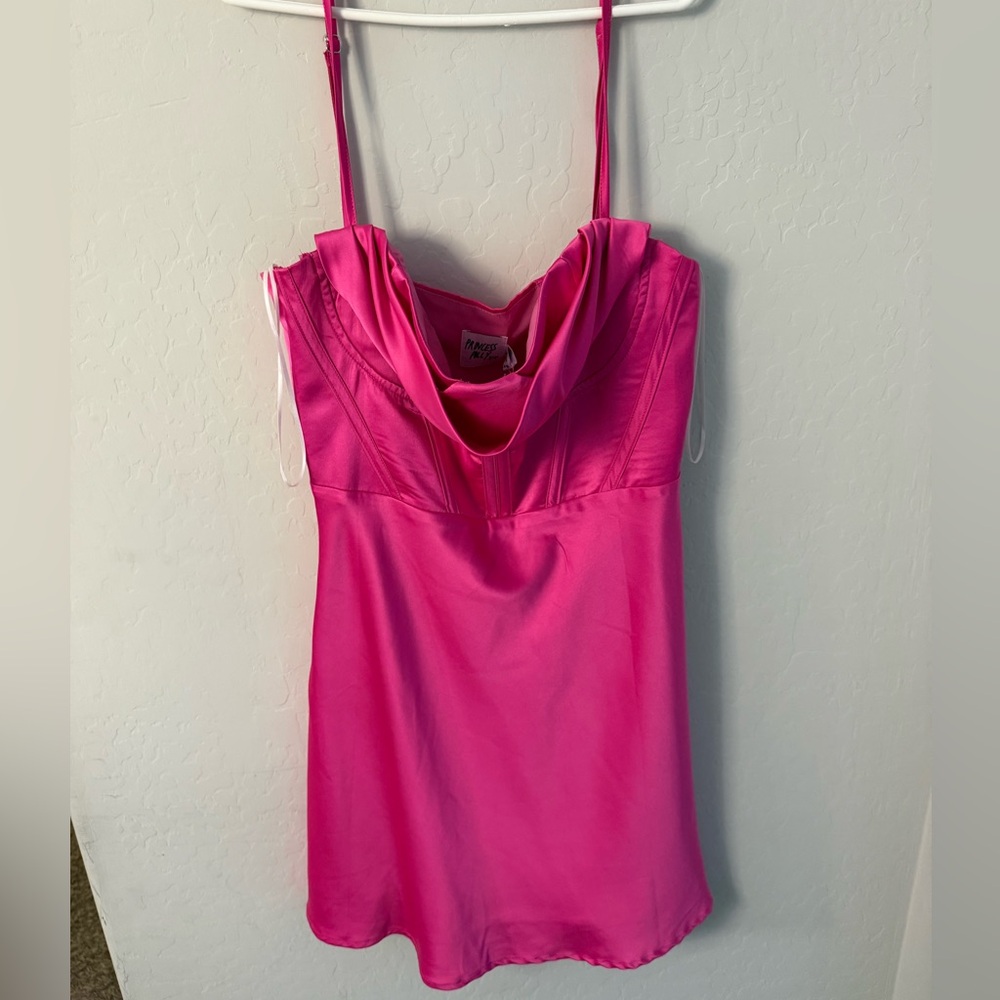 Princess polly pink dress. Size US 4. NWT.